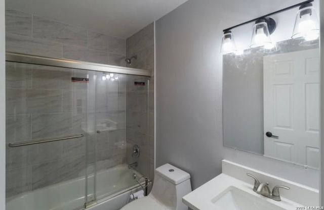 5846 CASTLE LK, San Antonio, TX 78218