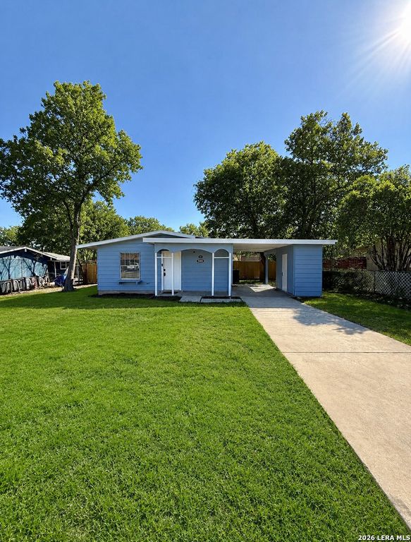 5846 CASTLE LK, San Antonio, TX 78218