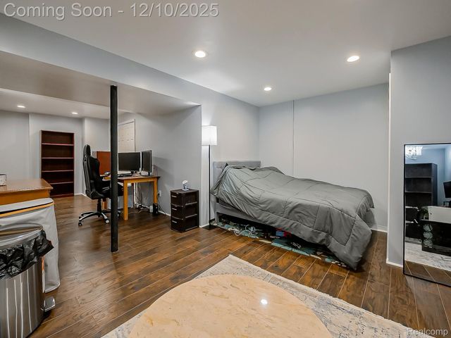 41399 Belden Circle, Novi, MI 48377