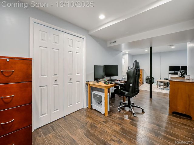 41399 Belden Circle, Novi, MI 48377