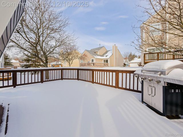 41399 Belden Circle, Novi, MI 48377