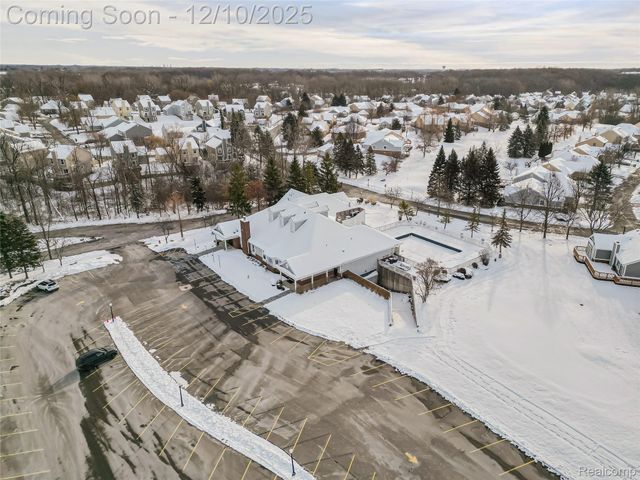 41399 Belden Circle, Novi, MI 48377