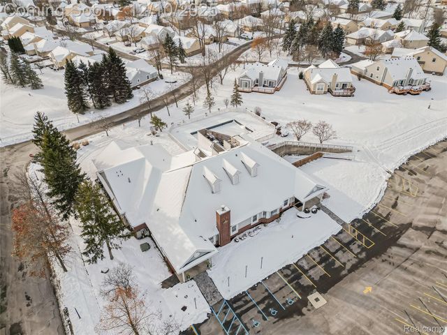 41399 Belden Circle, Novi, MI 48377