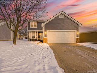 41399 Belden Circle, Novi, MI 48377