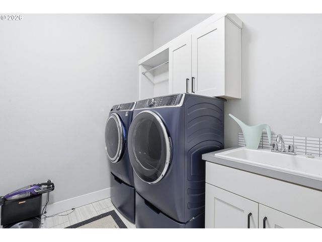 7446 Sw 80TH Ter, Portland, OR 97223