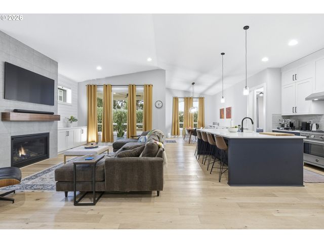 7446 Sw 80TH Ter, Portland, OR 97223