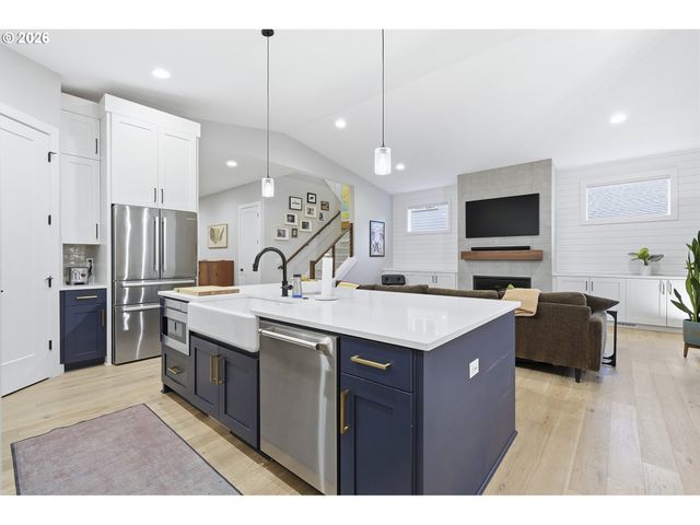 7446 Sw 80TH Ter, Portland, OR 97223