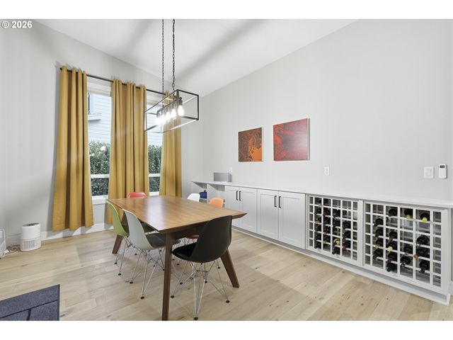 7446 Sw 80TH Ter, Portland, OR 97223