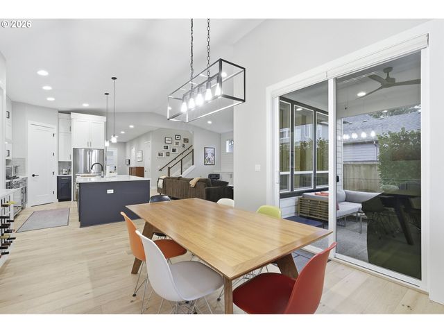 7446 Sw 80TH Ter, Portland, OR 97223