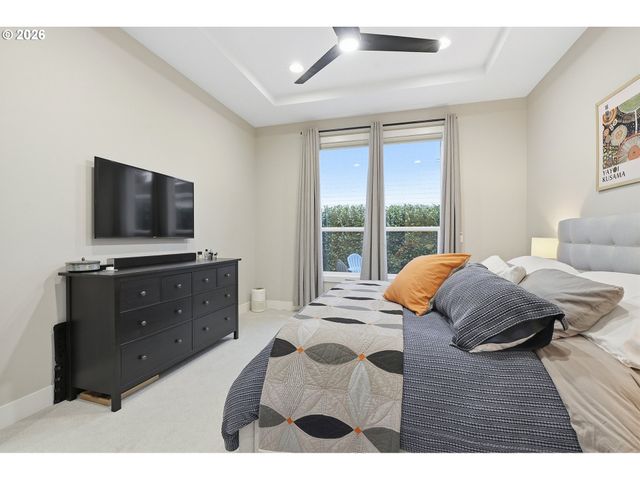 7446 Sw 80TH Ter, Portland, OR 97223