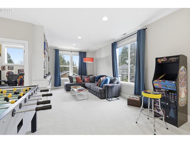 7446 Sw 80TH Ter, Portland, OR 97223