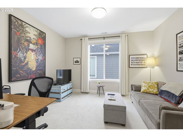 7446 Sw 80TH Ter, Portland, OR 97223