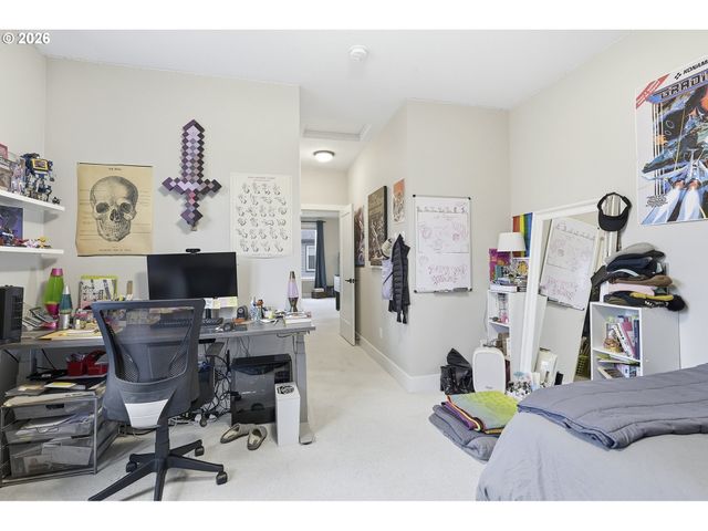 7446 Sw 80TH Ter, Portland, OR 97223