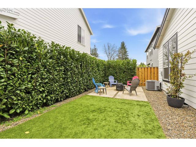 7446 Sw 80TH Ter, Portland, OR 97223