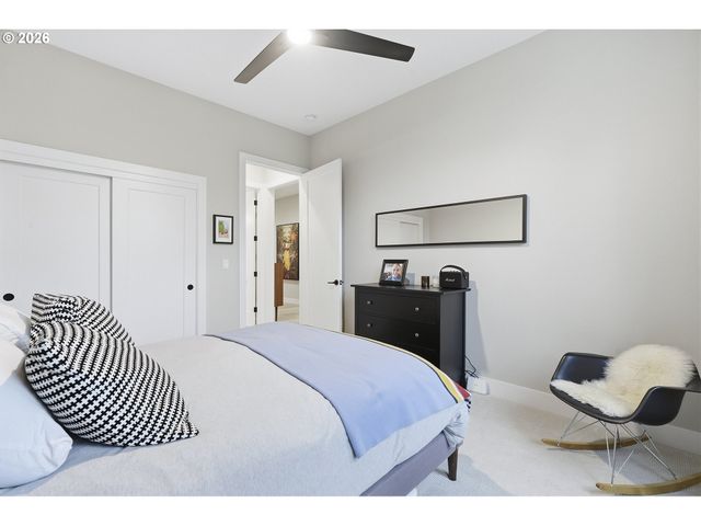 7446 Sw 80TH Ter, Portland, OR 97223