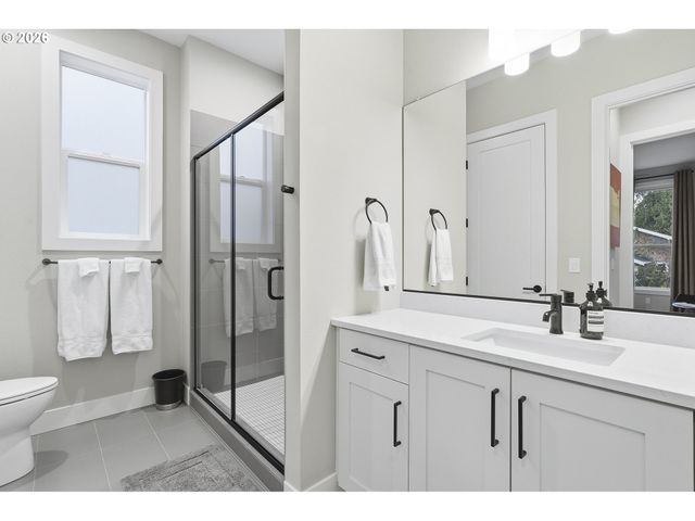 7446 Sw 80TH Ter, Portland, OR 97223