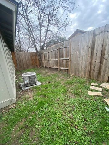 1809B Prairie Knoll CT B, Austin, TX 78758