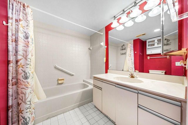 10118 Mangrove Drive 104, Boynton Beach, FL 33437