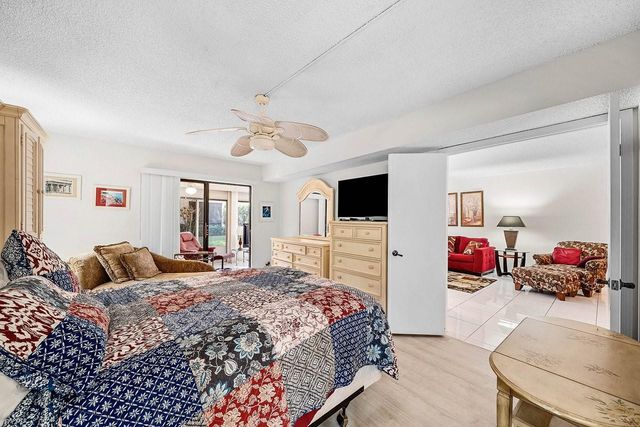 10118 Mangrove Drive 104, Boynton Beach, FL 33437