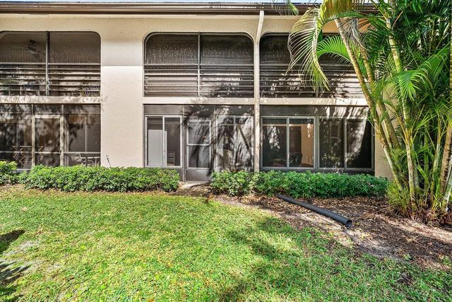 10118 Mangrove Drive 104, Boynton Beach, FL 33437