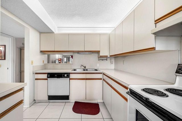 10118 Mangrove Drive 104, Boynton Beach, FL 33437