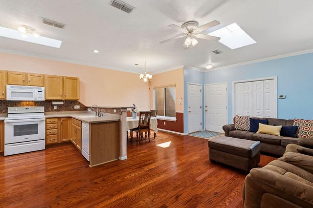 4532 Holiday Breeze Place NE, Albuquerque, NM 87111