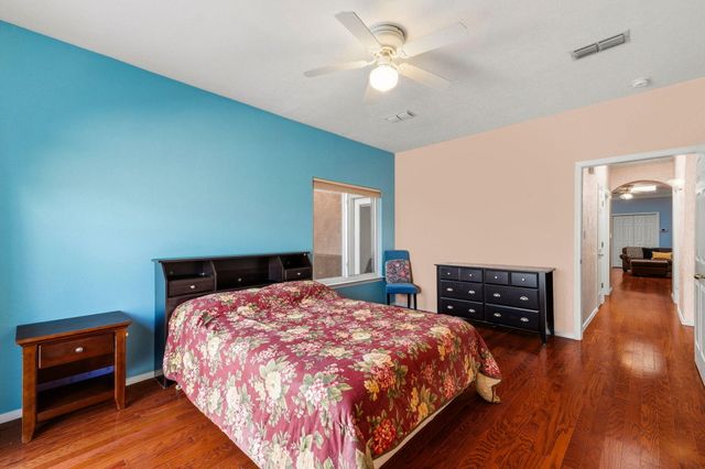 4532 Holiday Breeze Place NE, Albuquerque, NM 87111