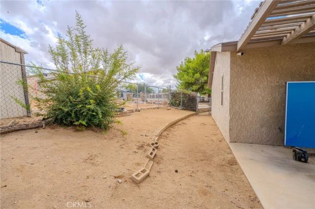 18106 Carob Street, Hesperia, CA 92345