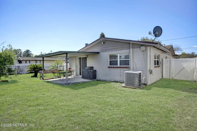 3223 SKIPPER Lane, Jacksonville, FL 32216