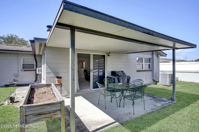 3223 SKIPPER Lane, Jacksonville, FL 32216