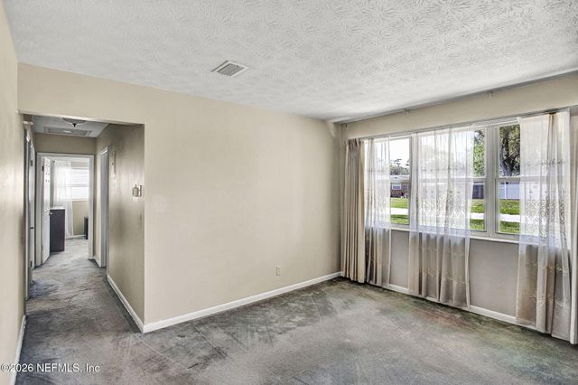 3223 SKIPPER Lane, Jacksonville, FL 32216