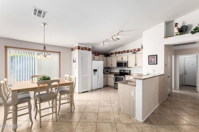 3616 W QUESTA Drive, Glendale, AZ 85310