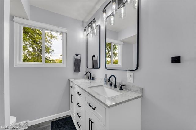 2665 Nottingham Drive, Parma, OH 44134