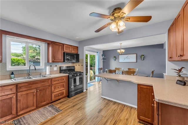 2665 Nottingham Drive, Parma, OH 44134