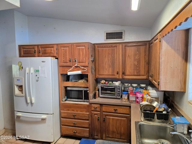 6260 N Desert Foothills Drive, Tucson, AZ 85743