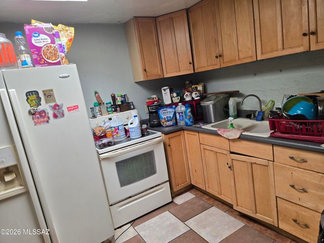 6260 N Desert Foothills Drive, Tucson, AZ 85743