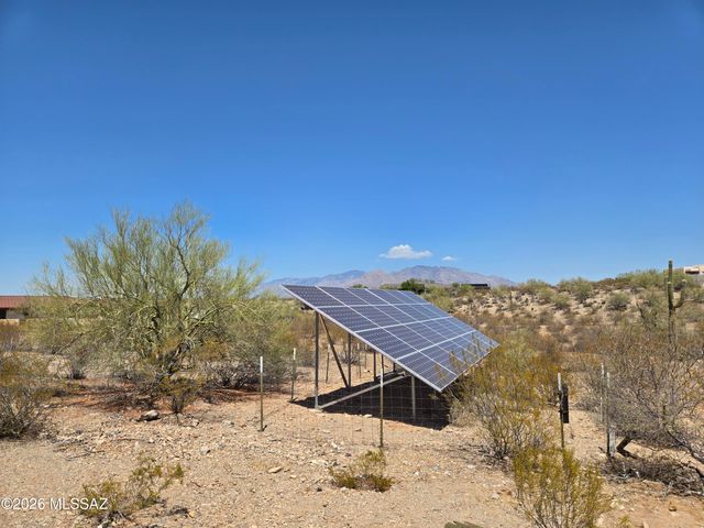 6260 N Desert Foothills Drive, Tucson, AZ 85743