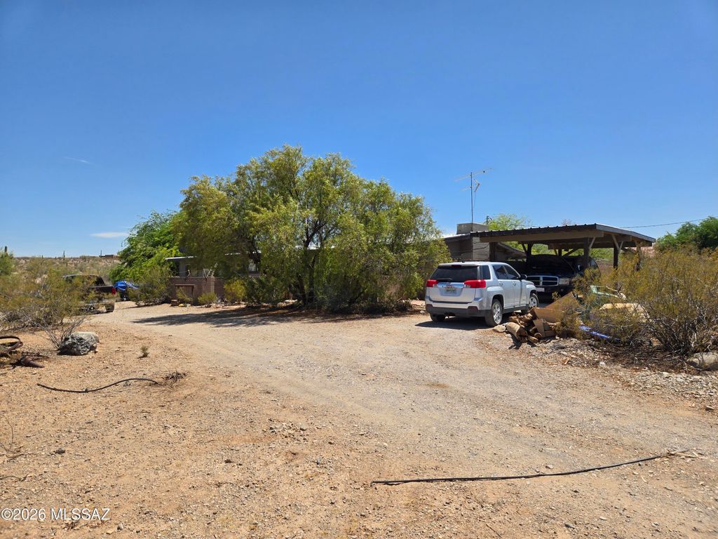 6260 N Desert Foothills Drive, Tucson, AZ 85743