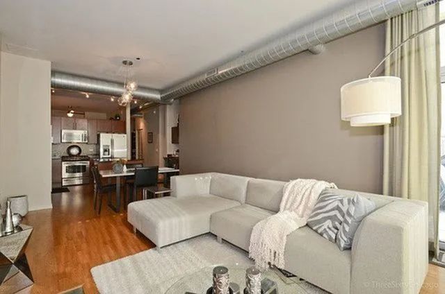 700 N Larrabee Street 2013, Chicago, IL 60654