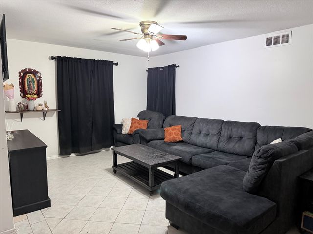 2614 Tolosa Drive, Dallas, TX 75228