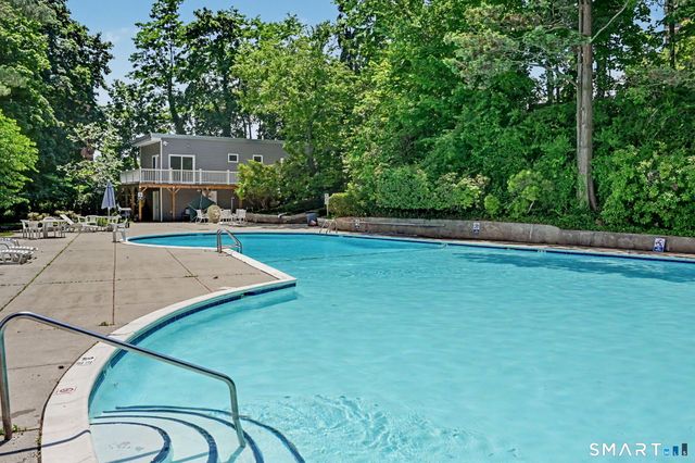 71 Strawberry Hill Avenue 909, Stamford, CT 06902
