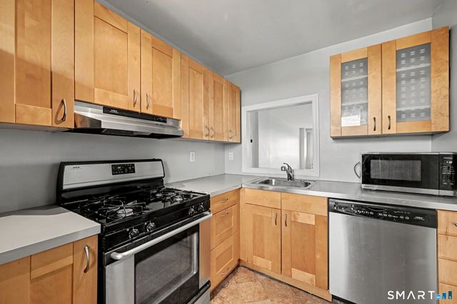 71 Strawberry Hill Avenue 909, Stamford, CT 06902