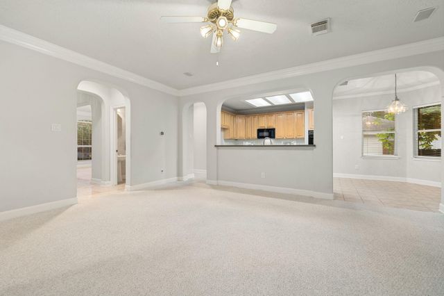 15 Snowbell Place, The Woodlands, TX 77381