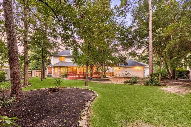 15 Snowbell Place, The Woodlands, TX 77381