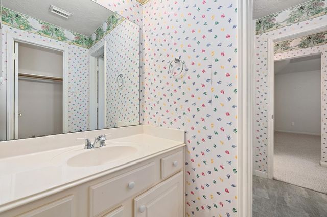 15 Snowbell Place, The Woodlands, TX 77381