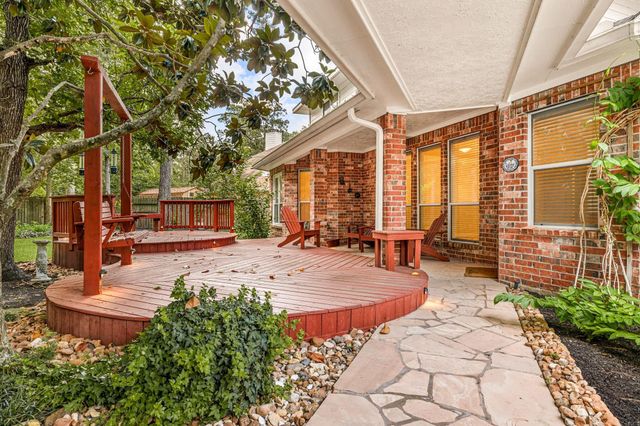 15 Snowbell Place, The Woodlands, TX 77381