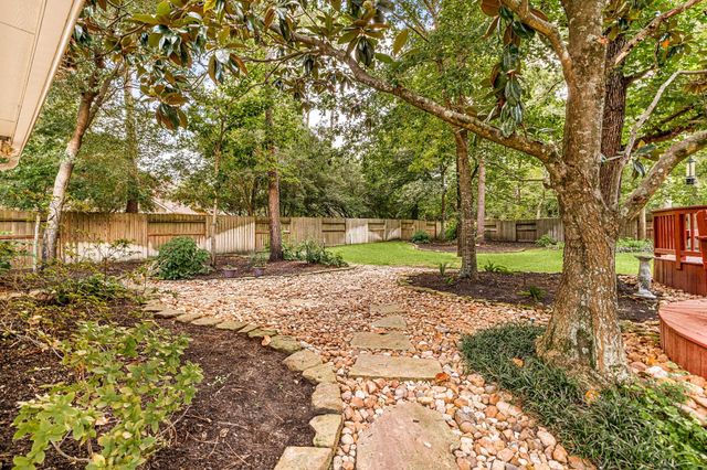 15 Snowbell Place, The Woodlands, TX 77381