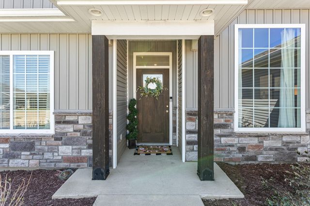 7405 S LAVENDER DR, Columbia, MO 65203