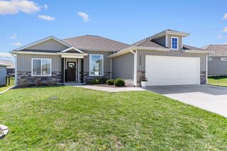7405 S LAVENDER DR, Columbia, MO 65203