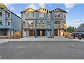 11191 Se STARK St, Portland, OR 97216